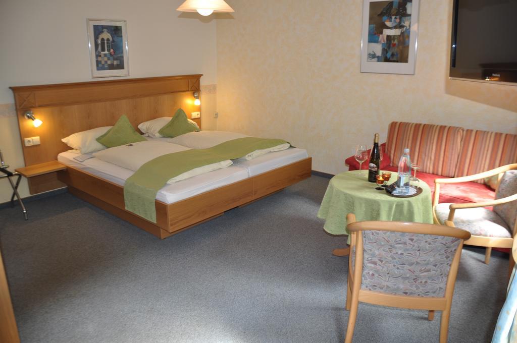 Hotel Gutsschänke Sennerhof Oberwesel Zimmer foto
